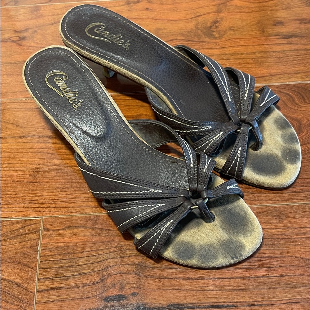 Candie's Brown Knot-Front Slide Sandal Kitten Heels Shoes